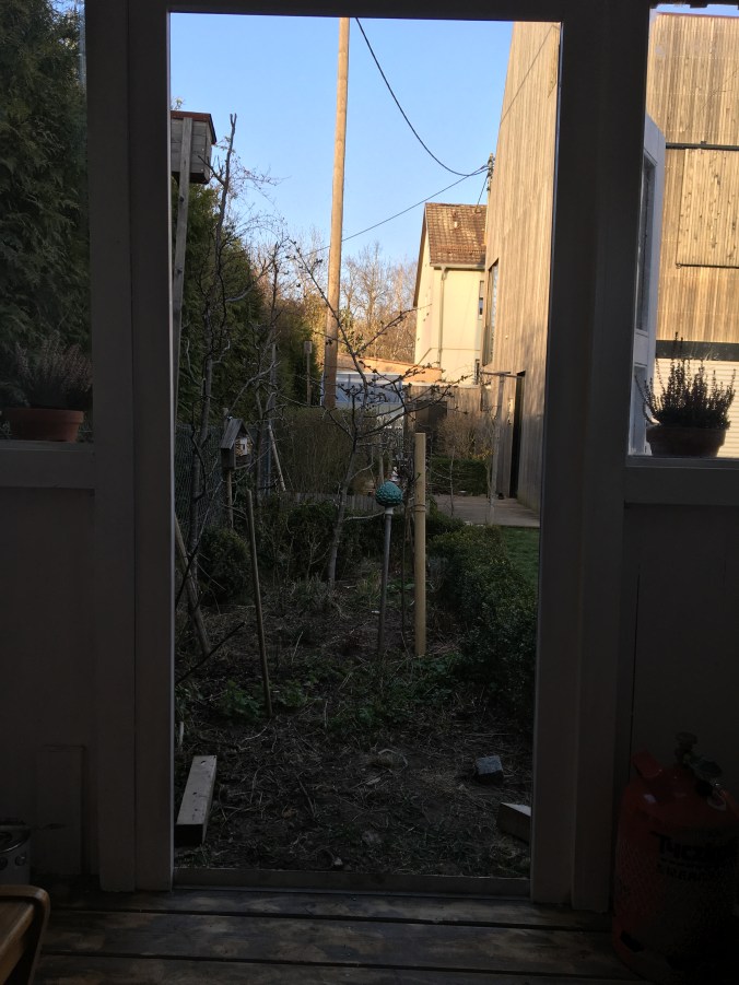 FEF1FE02-B283-4EBD-BDB9-39924856CBF4